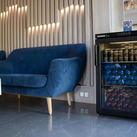Hraniční Zámeček Hotel 4*