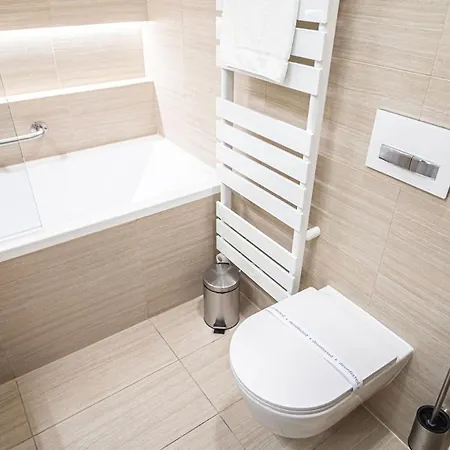 Hotel Hraniční Zámeček 4*