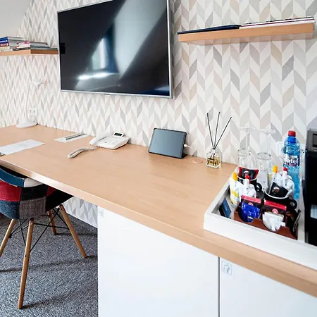 Hraniční Zámeček Hotel 4*